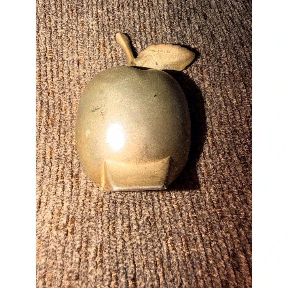 Vintage Brass Apple Picture Frame – Cottagecore Desk Decor, Retro Fruit Accent